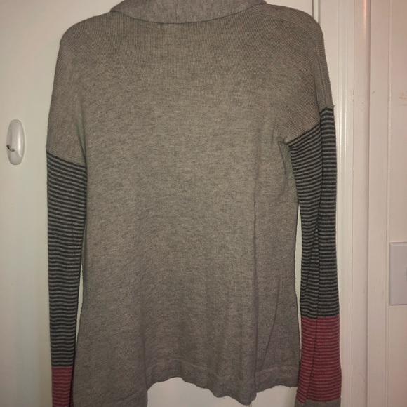 Patagonia Cardigan - Picture 3 of 3